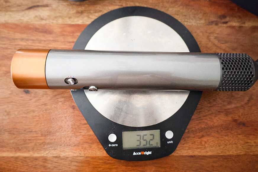 Взвешивание стайлера Airwrap.